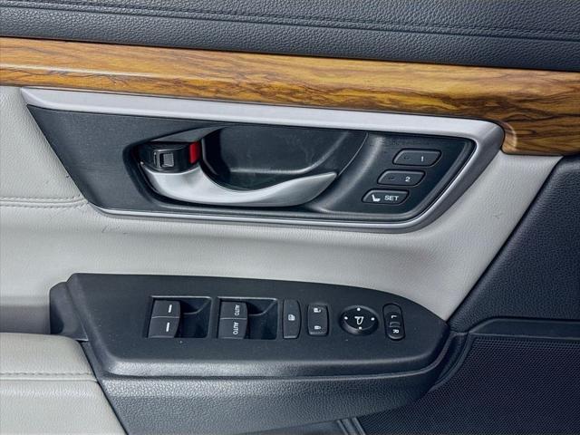 Photo of 2018 Gray Honda CR-V
