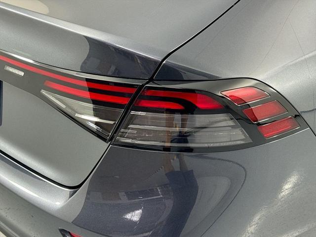 Photo of 2025 Meteorite Gray Metallic Honda Accord