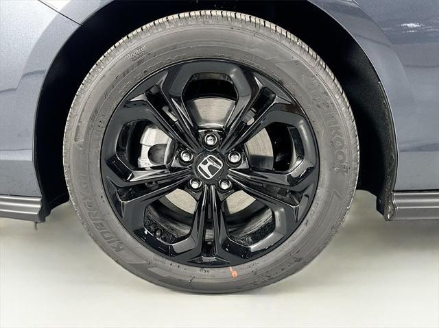 Photo of 2025 Meteorite Gray Metallic Honda Accord