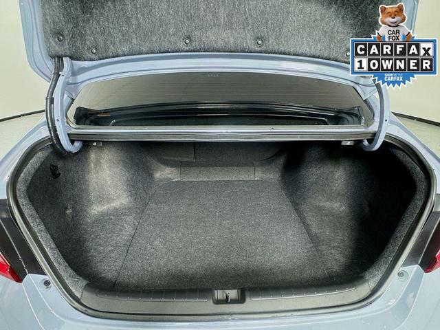 Photo of 2022 Gray Pearl Honda Accord