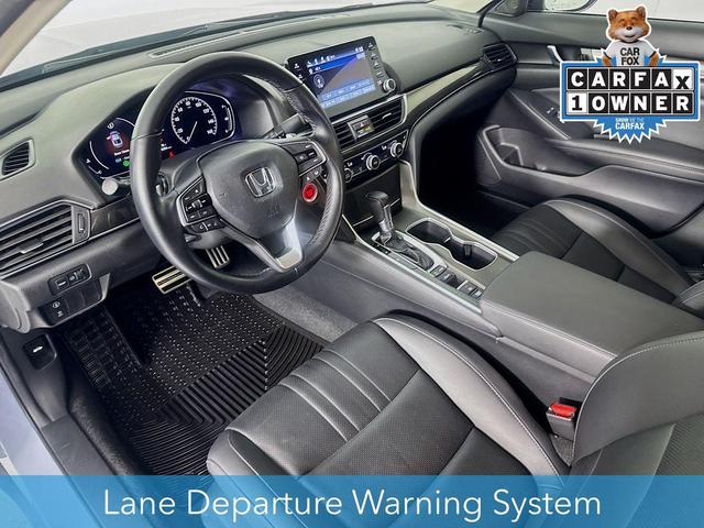 Photo of 2022 Gray Pearl Honda Accord