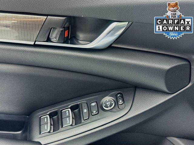 Photo of 2022 Gray Pearl Honda Accord