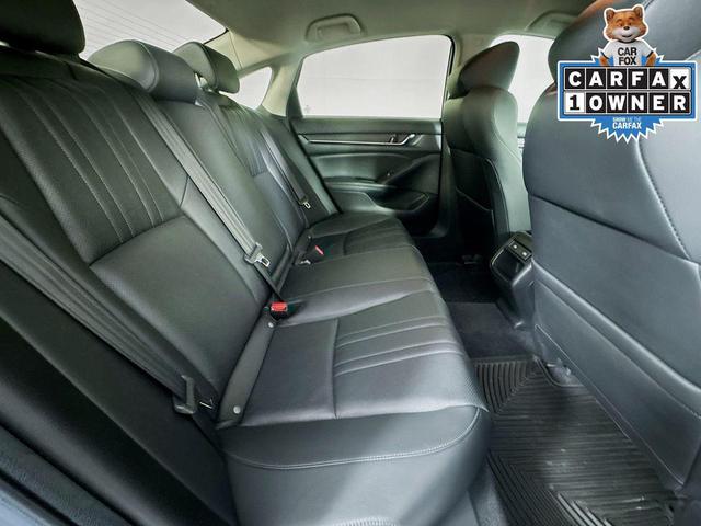 Photo of 2022 Gray Pearl Honda Accord