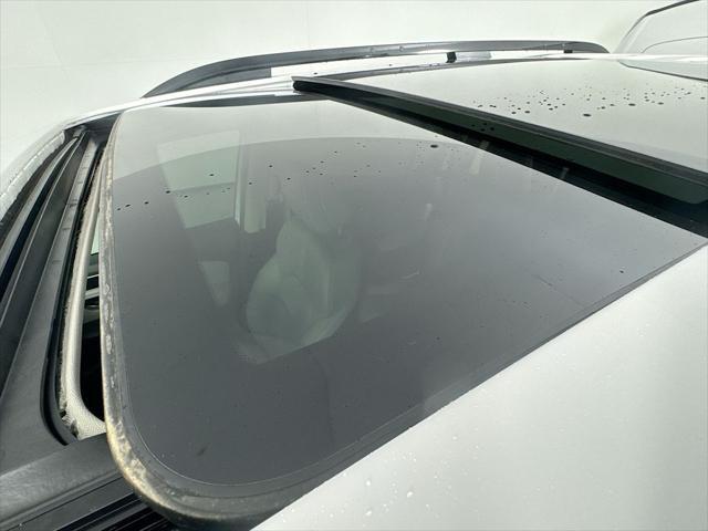 Photo of 2025 Platinum White Pearl Honda Pilot