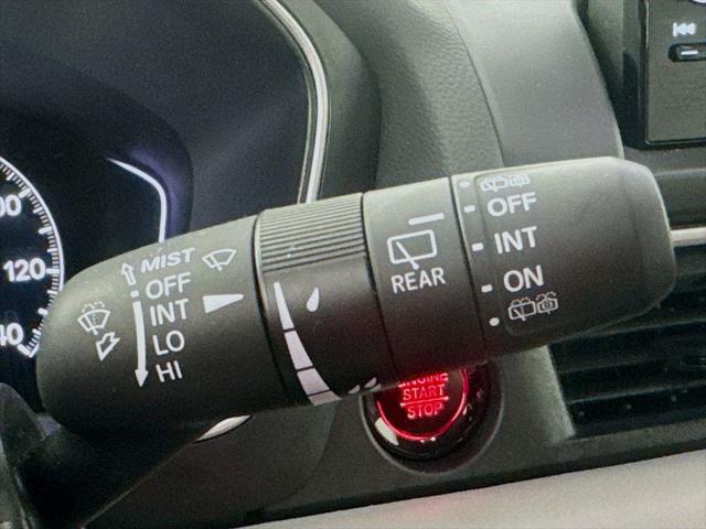 Photo of 2025 Platinum White Pearl Honda Pilot