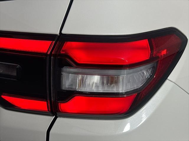 Photo of 2025 Platinum White Pearl Honda Pilot