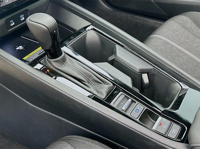 Photo of 2025 Crystal Black Pearl Honda Accord Hybrid