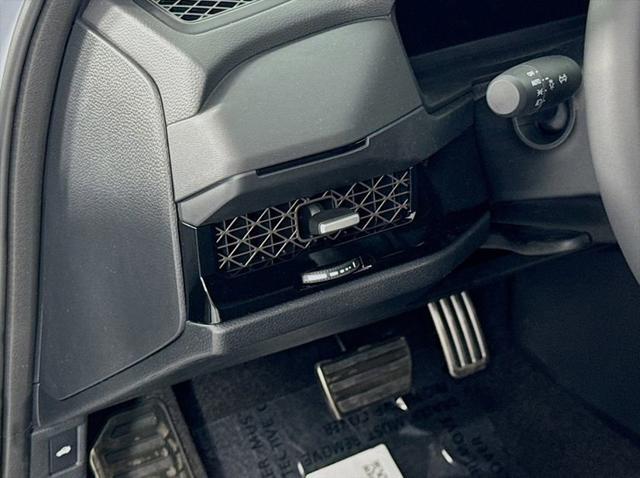 Photo of 2025 Crystal Black Pearl Honda Accord Hybrid