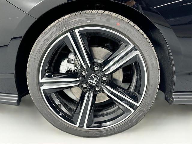 Photo of 2025 Crystal Black Pearl Honda Accord Hybrid