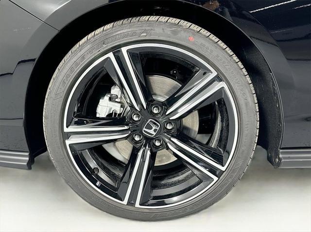 Photo of 2025 Crystal Black Pearl Honda Accord Hybrid