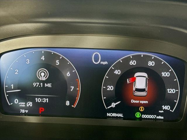 Photo of 2026 Crystal Black Pearl Honda CR-V