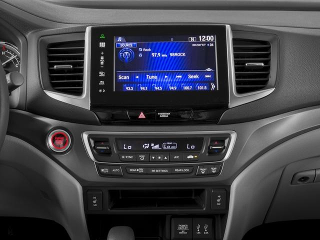 Photo of 2016 Black Forest Pearl Honda Pilot