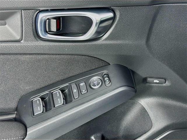Photo of 2025 Platinum Honda Civic