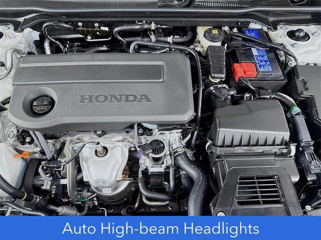 Photo of 2025 Platinum Honda Civic