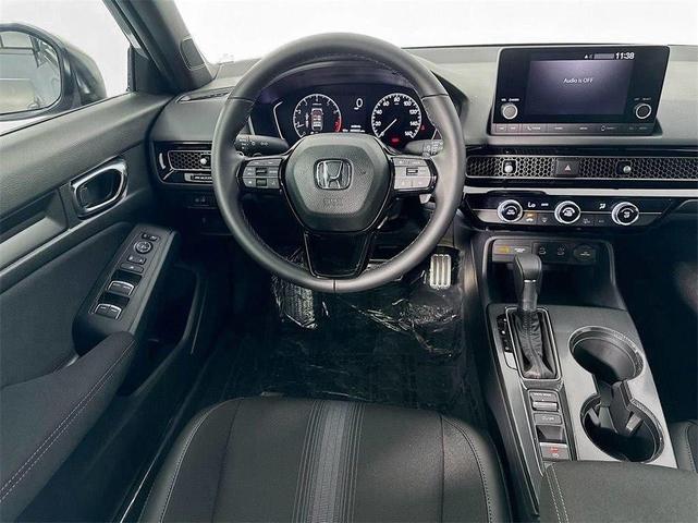 Photo of 2025 Platinum Honda Civic