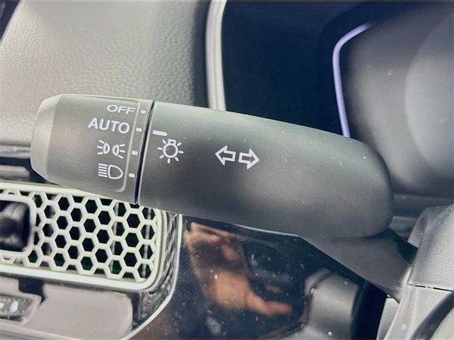 Photo of 2025 Platinum Honda Civic