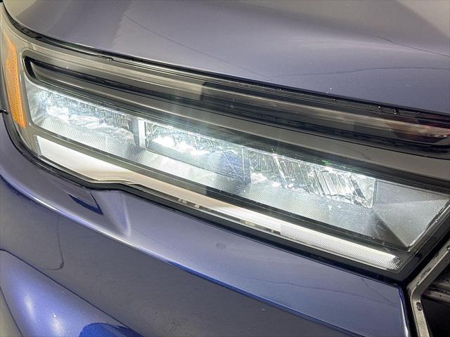 Photo of 2025 Obsidian Blue Pearl Honda Pilot
