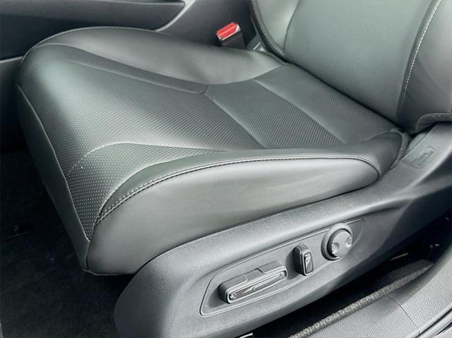 Photo of 2025 Urban Gray Pearl Honda Accord Hybrid