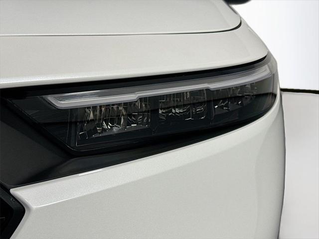 Photo of 2025 Platinum White Pearl Honda Accord Hybrid