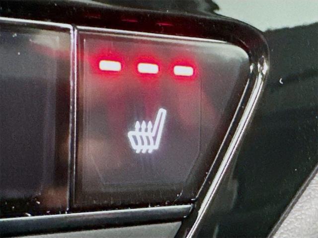 Photo of 2025 Platinum White Pearl Honda Accord Hybrid