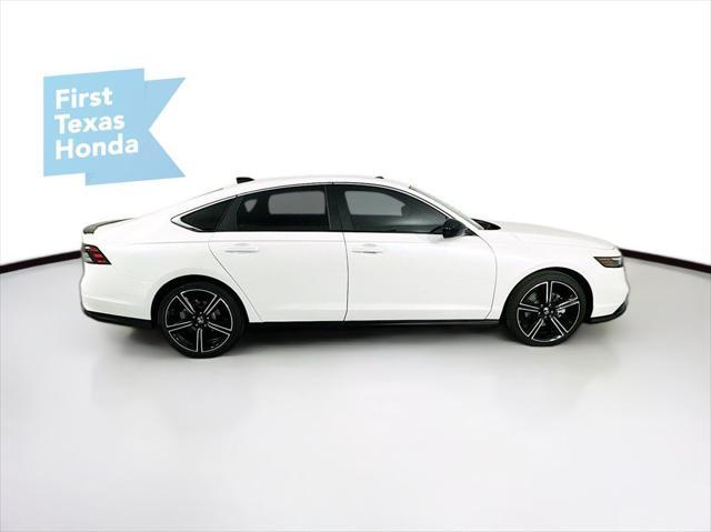 Photo of 2025 Platinum White Pearl Honda Accord Hybrid