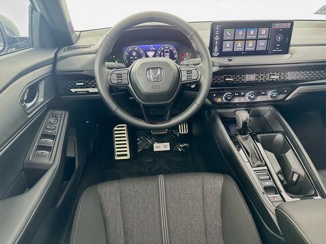 Photo of 2025 Platinum White Pearl Honda Accord Hybrid