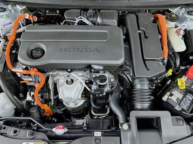 Photo of 2025 Solar Silver Metallic Honda Accord Hybrid