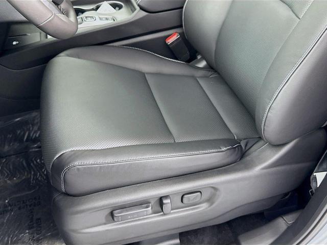 Photo of 2025 Solar Silver Metallic Honda Ridgeline