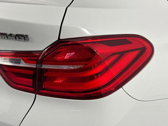 Photo of 2017 Alpine White BMW X4