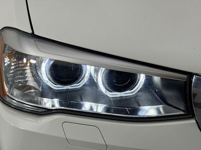 Photo of 2017 Alpine White BMW X4