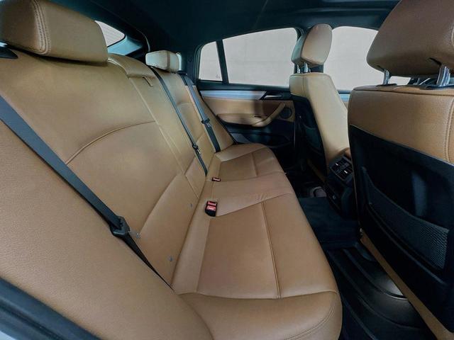 Photo of 2017 Alpine White BMW X4