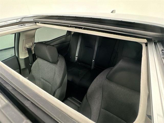 Photo of 2025 Platinum White Pearl Honda Accord