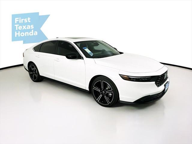 Photo of 2025 Platinum White Pearl Honda Accord Hybrid