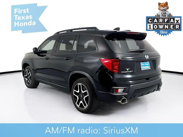 Photo of 2023 Crystal Black Pearl Honda Passport