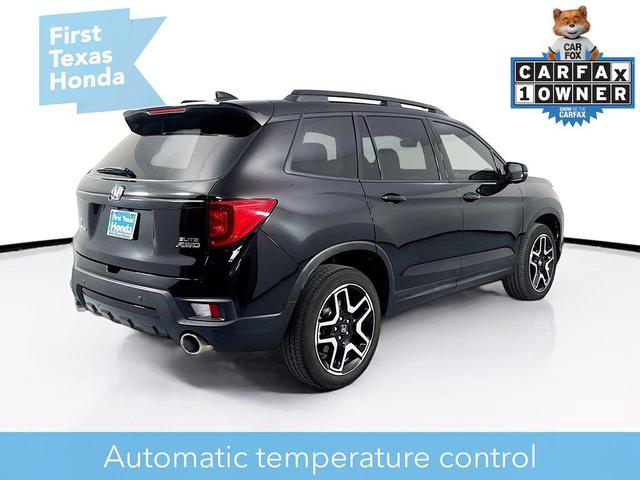 Photo of 2023 Crystal Black Pearl Honda Passport