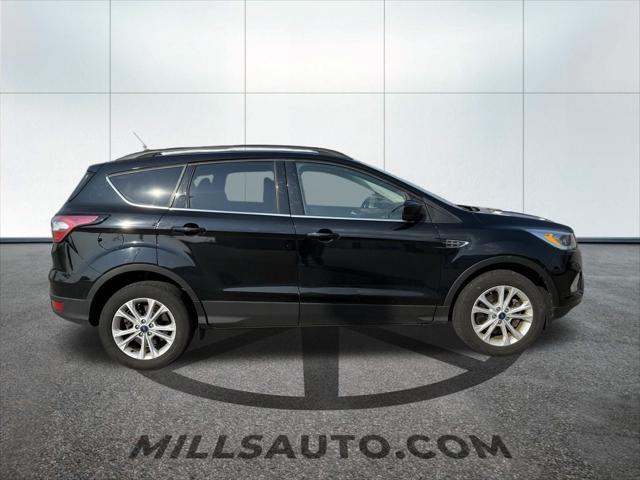 Photo of 2018 Shadow Black Ford Escape