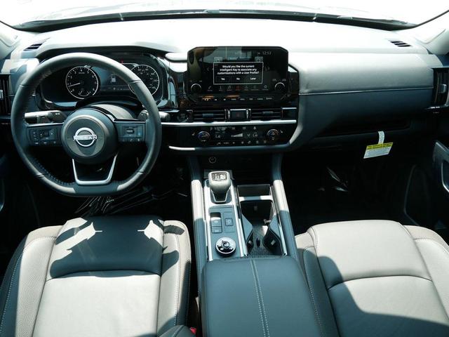 Photo of 2025 Gun Metallic Nissan Pathfinder