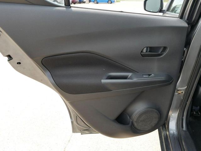 Photo of 2021 Gun Metallic Nissan Kicks