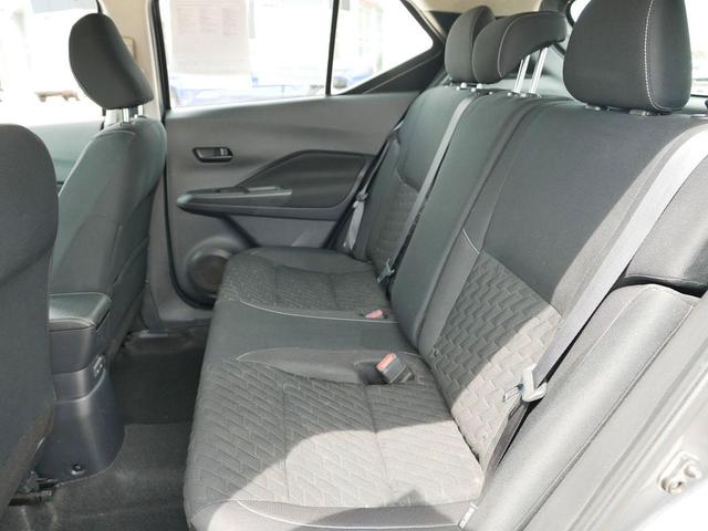 Photo of 2021 Gun Metallic Nissan Kicks