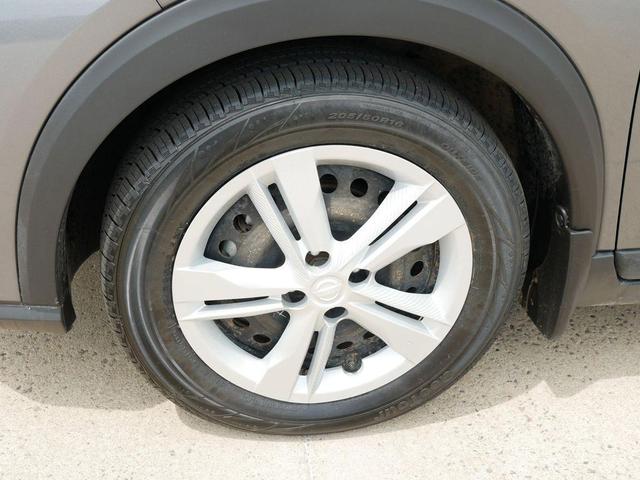 Photo of 2021 Gun Metallic Nissan Kicks