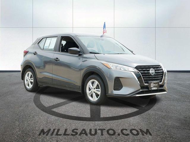 Photo of 2021 Gun Metallic Nissan Kicks