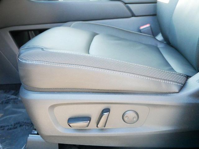 Photo of 2025 Gun Metallic Nissan Pathfinder