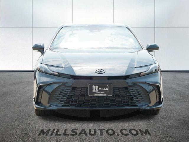 Photo of 2025 Und Toyota Camry