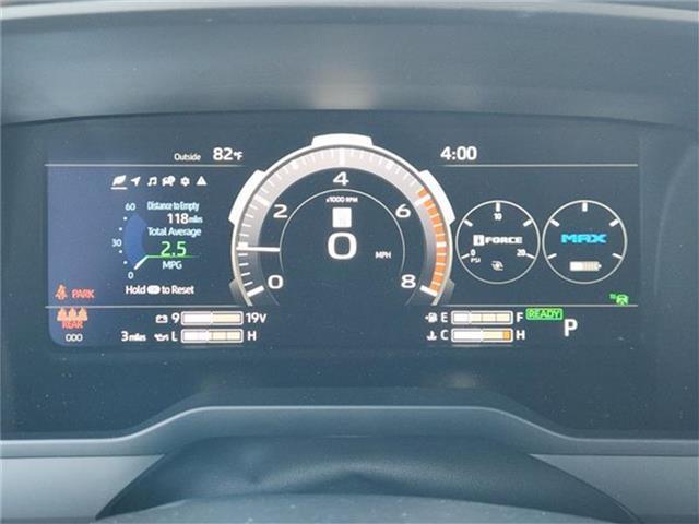 Photo of 2025 WHITE Toyota Tundra Hybrid