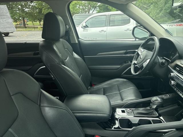 Photo of 2021 Dark Moss Kia Telluride