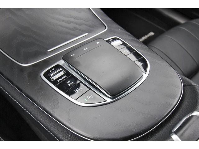 Photo of 2022 White Mercedes-Benz E-Class