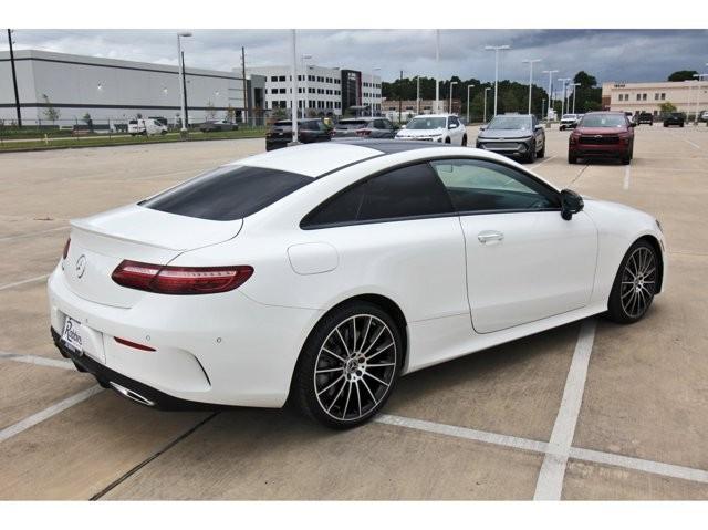 Photo of 2022 White Mercedes-Benz E-Class