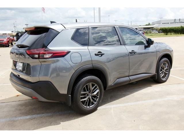Photo of 2022 Gun Metallic Nissan Rogue