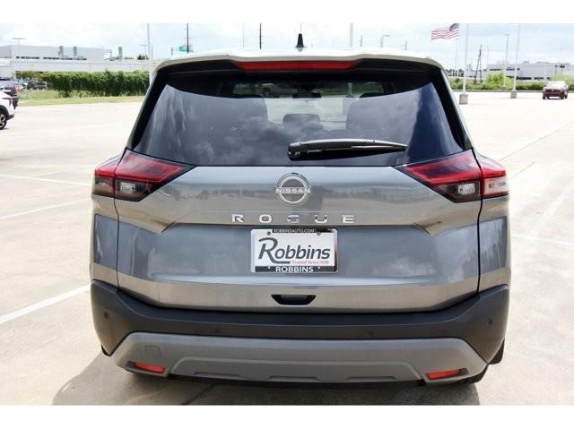 Photo of 2022 Gun Metallic Nissan Rogue