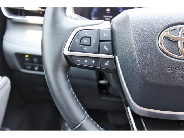 Photo of 2024 Green Toyota Highlander
